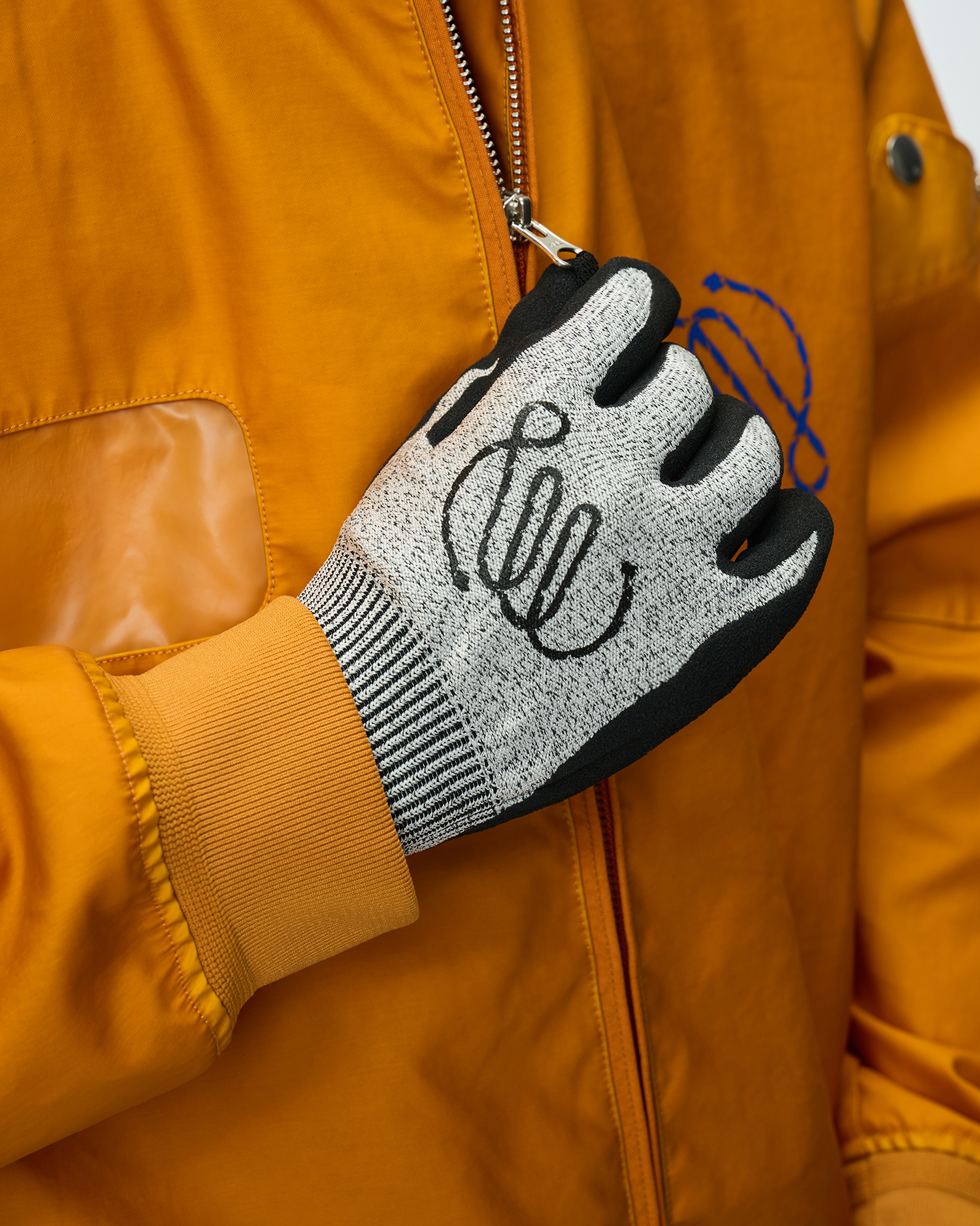 Knitted Gloves